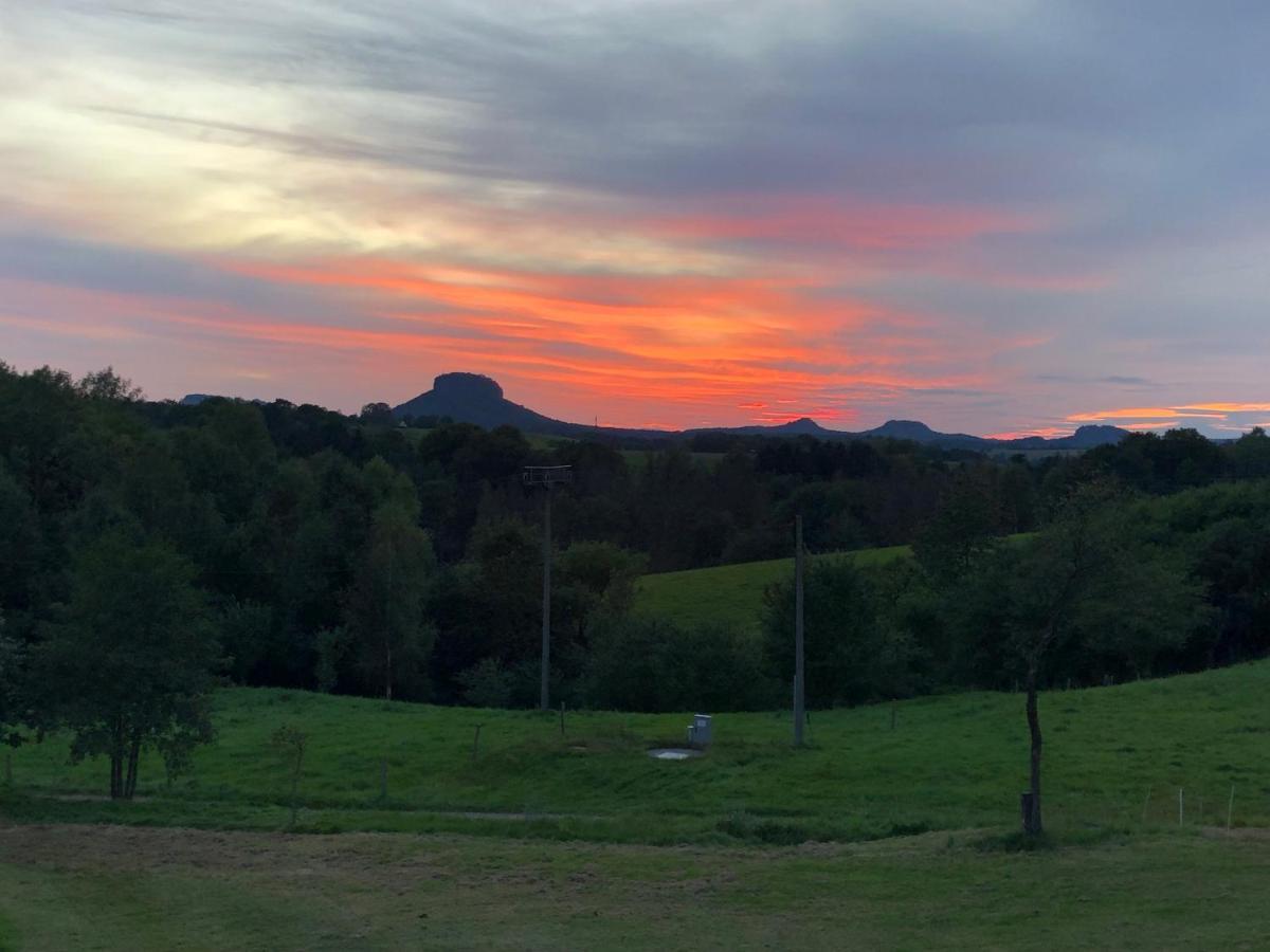 Auszeit Mit Weitblick In Der Saechsischen Schweiz - Kleiner Bauernhof Mit Tieren Und Wallbox Rathmannsdorf Εξωτερικό φωτογραφία